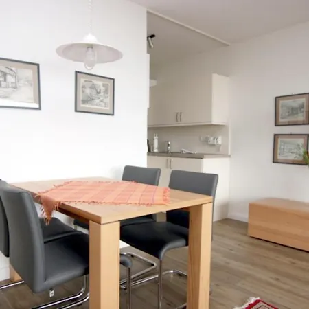 Gmelinstra_e 5d_ Whg_ A15_ By De W Apartament